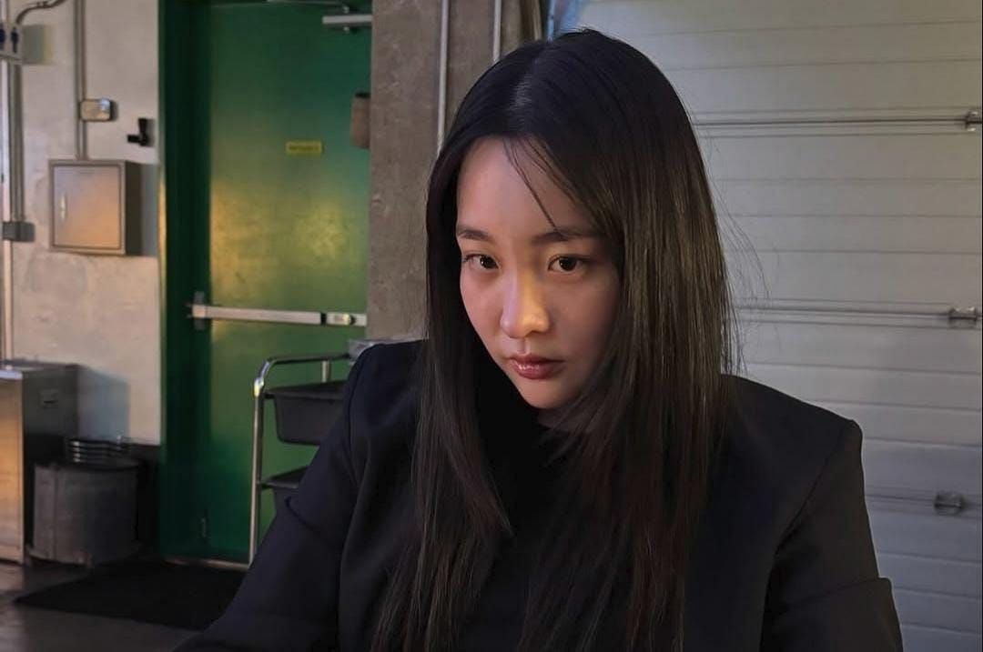 Featuring Kim Min-ha (Image via @minhakim_/Instagram)